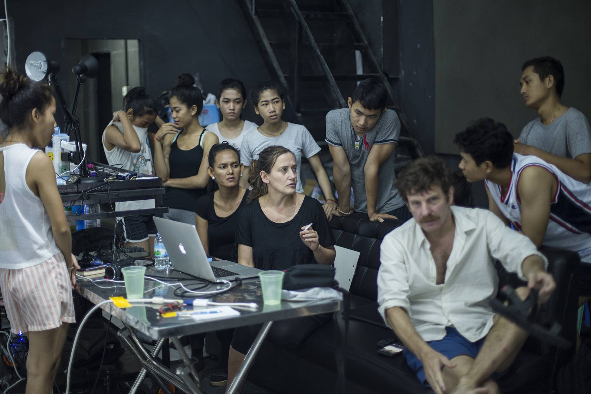 The Umbrellas of Phnom Penh - Workshop by Astrid Endruweit - photo by Oyen Rodriguez