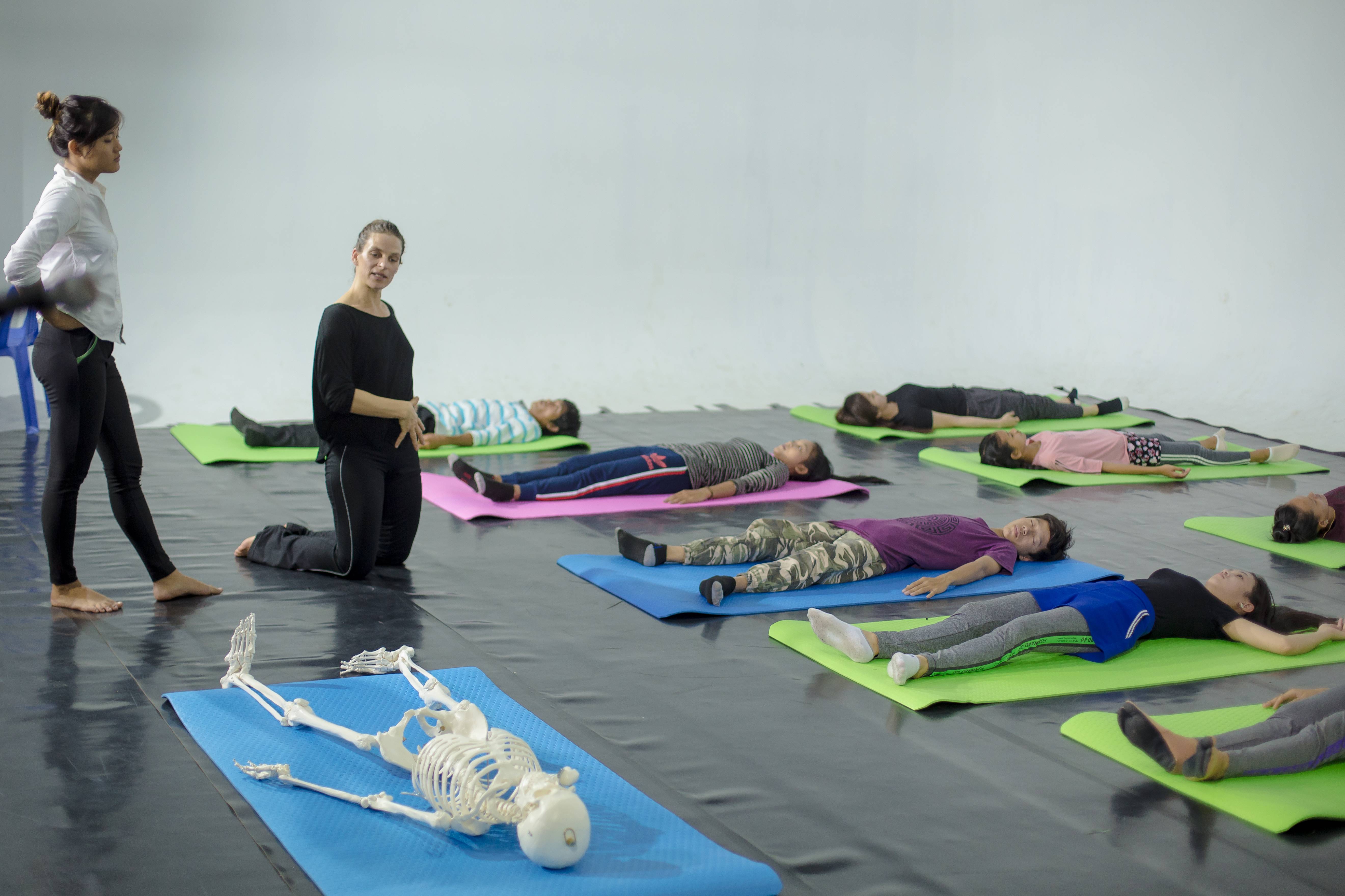 The Umbrellas of Phnom Penh - Workshop by Anne Juren – photo by Oyen Rodriguez