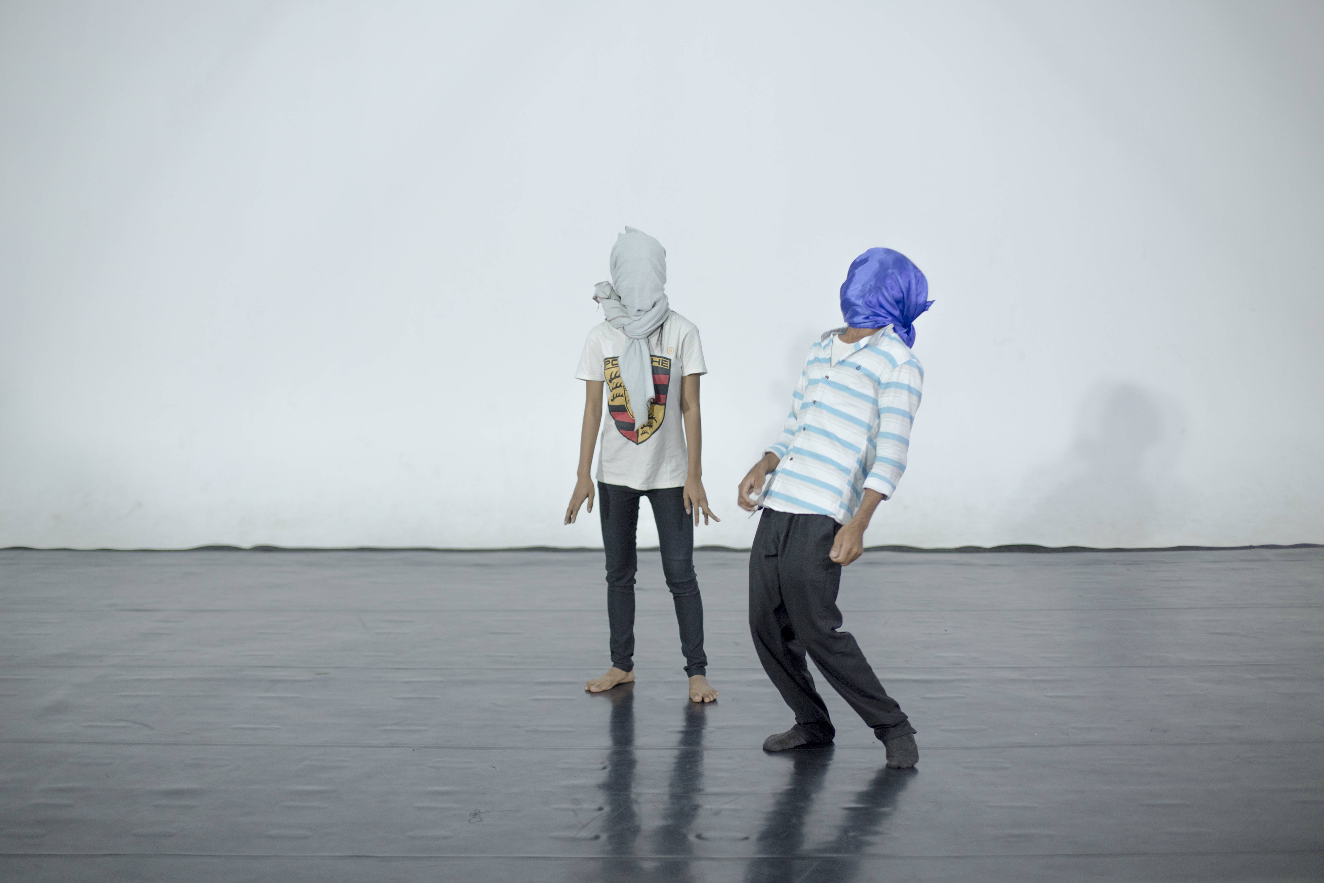 The Umbrellas of Phnom Penh - Workshop by Anne Juren – photo by Oyen Rodriguez