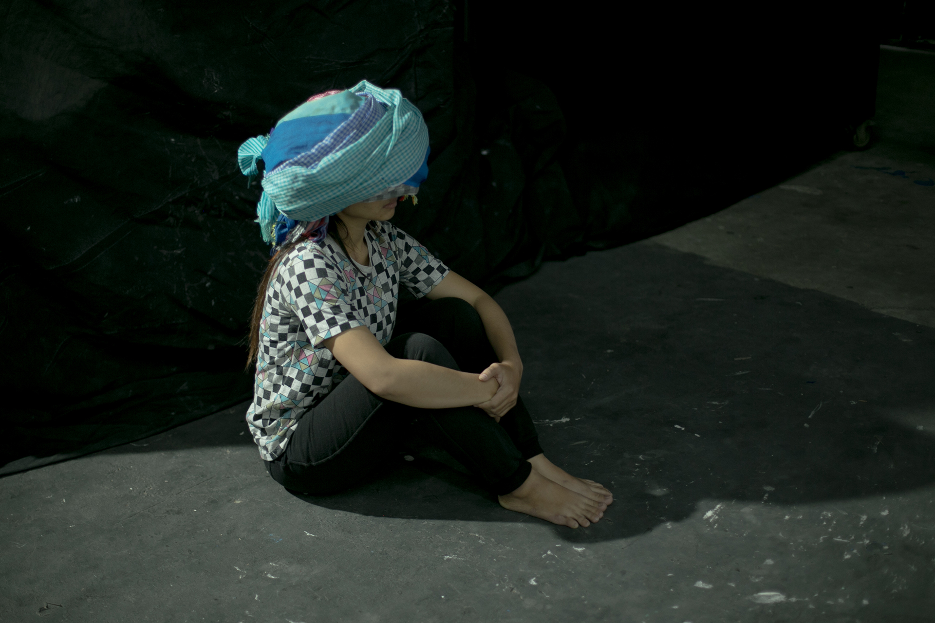 The Umbrellas of Phnom Penh - Workshop by Amanda Coogan - Photo by Oyen Rodriguez